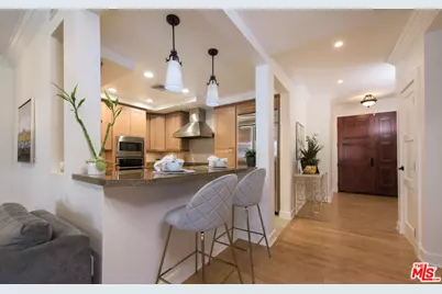 411 N Oakhurst Dr #305, Beverly Hills, CA 90210 - Photo 10