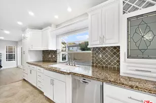 28547 Heather Ln, Castaic, CA 91384 - Photo 16