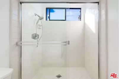 1811 Barry Ave, Los Angeles, CA 90025 - Photo 24