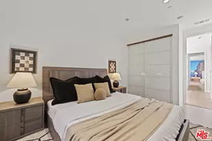 2756 Westshire Dr, Los Angeles, CA 90068 - Photo 32