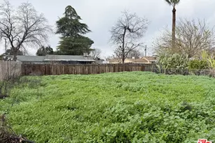 333 Beech Ave, Shafter, CA 93263 - Photo 2