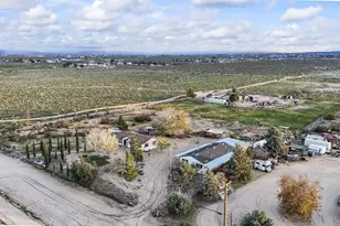 6677 Maricopa Rd, Phelan, CA 92371 - Photo 28