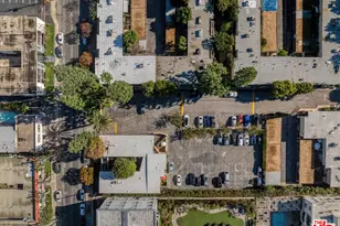 11138 Aqua Vista St, Studio City, CA 91602 - Photo 24