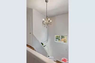 5418 Village Grn, Los Angeles, CA 90016 - Photo 6