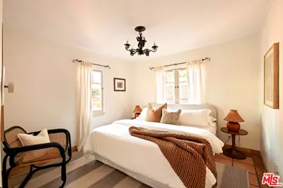 295 Marguerita Ln, Pasadena, CA 91106 - Photo 18