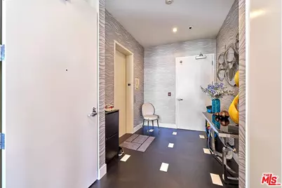 10776 Wilshire Blvd #603, Los Angeles, CA 90024 - Photo 8