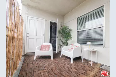 1025 Dewey Ave #205, Los Angeles, CA 90006 - Photo 6