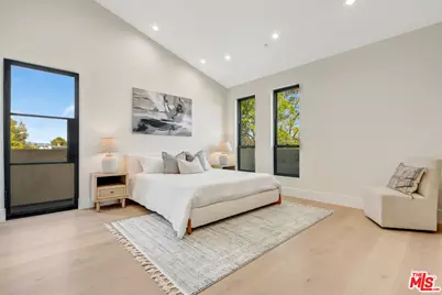 5935 Yarmouth Ave, Encino, CA 91316 - Photo 26