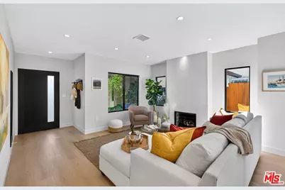 2931 S Bronson Ave, Los Angeles, CA 90018 - Photo 6