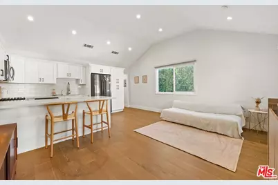 11642 Acama St, Studio City, CA 91604 - Photo 22