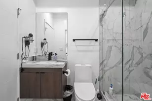 1842 S Sycamore Ave, Los Angeles, CA 90019 - Photo 32