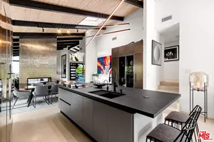 3834 Buena Park Dr, Studio City, CA 91604 - Photo 8