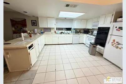 29395 Avenida La Paz, Cathedral City, CA 92234 - Photo 8