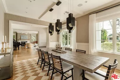 957 Corsica Dr, Pacific Palisades, CA 90272 - Photo 8