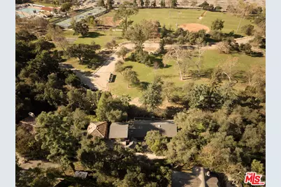 521 Fremont Dr, Pasadena, CA 91103 - Photo 28