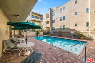 10707 Camarillo St, Toluca Lake, CA 91602 - Photo 24