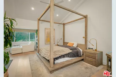 1770 Palisades Dr, Pacific Palisades, CA 90272 - Photo 12