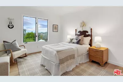 4050 Clarinda Dr, Tarzana, CA 91356 - Photo 26