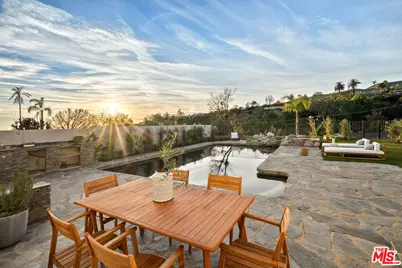 735 Lachman Ln, Pacific Palisades, CA 90272 - Photo 30