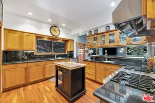 21832 Canon Dr, Topanga, CA 90290 - Photo 34