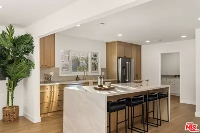 6133 Wooster Ave, Los Angeles, CA 90056 - Photo 4