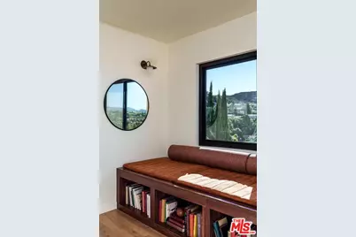 4249 Torreon Dr, Woodland Hills, CA 91364 - Photo 28