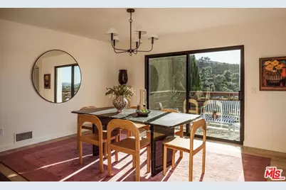 4249 Torreon Dr, Woodland Hills, CA 91364 - Photo 10