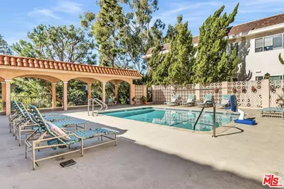 6199 Canterbury Dr #102, Culver City, CA 90230 - Photo 1