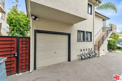7154 Lexington Ave, West Hollywood, CA 90046 - Photo 26