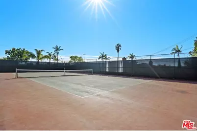 5435 W 64th St, Los Angeles, CA 90056 - Photo 2