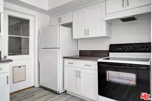10823 Camarillo St, North Hollywood, CA 91602 - Photo 14