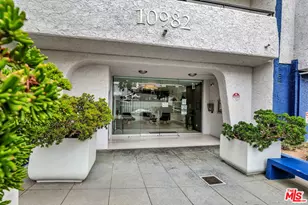 10982 Roebling Ave, Los Angeles, CA 90024 - Photo 40