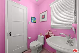 1361 S Tremaine Ave, Los Angeles, CA 90019 - Photo 36