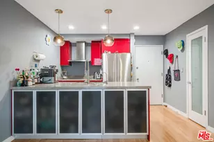 750 N Kings Rd, West Hollywood, CA 90069 - Photo 2