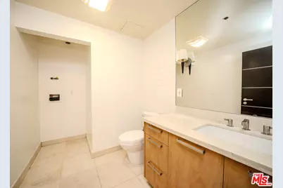 702 S Serrano Ave #501, Los Angeles, CA 90005 - Photo 20