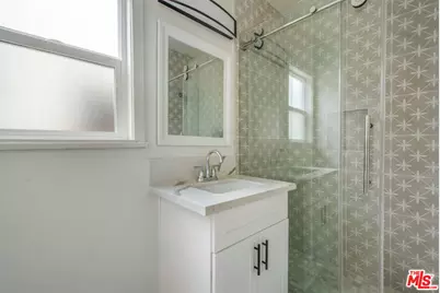 4325 W 58th Pl, Los Angeles, CA 90043 - Photo 20