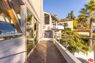 5682 Spreading Oak Dr, Los Angeles, CA 90068 - Photo 10