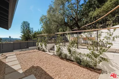 1083 Milwaukee Ave, Los Angeles, CA 90042 - Photo 44