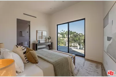 4691 Glenalbyn Dr, Los Angeles, CA 90065 - Photo 12