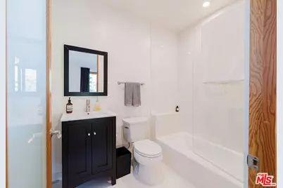 10110 Cielo Dr, Beverly Hills, CA 90210 - Photo 24