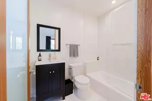 10110 Cielo Dr, Beverly Hills, CA 90210 - Photo 24