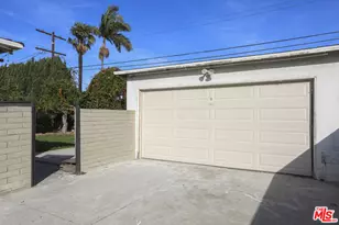 8324 Barnsley Ave, Los Angeles, CA 90045 - Photo 16