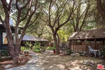 2056 Oakstone, Los Angeles, CA 90046 - Photo 2