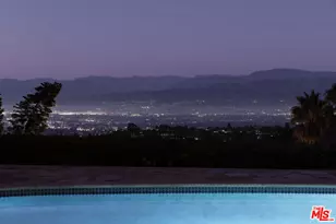 8559 Edwin Dr, Los Angeles, CA 90046 - Photo 4