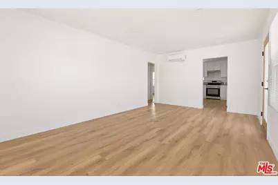 8716 Ramsgate Ave, Los Angeles, CA 90045 - Photo 26