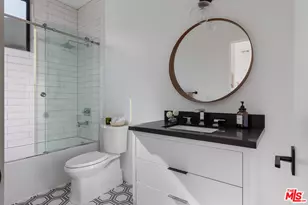 1927 18th St, Santa Monica, CA 90404 - Photo 14