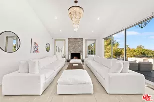 7377 Pyramid Pl, Los Angeles, CA 90046 - Photo 6