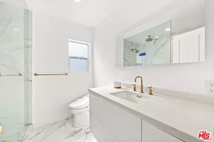 7377 Pyramid Pl, Los Angeles, CA 90046 - Photo 18