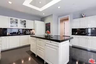 10776 Wilshire Blvd, Los Angeles, CA 90024 - Photo 10