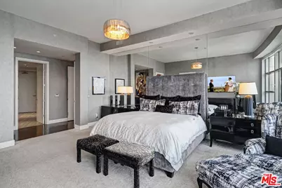 10776 Wilshire Blvd #1802, Los Angeles, CA 90024 - Photo 22